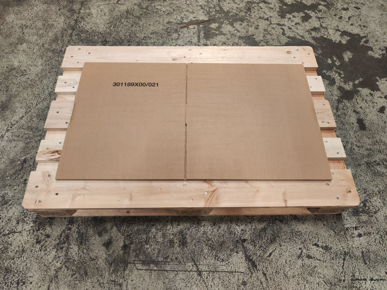 Faltkarton 540 x 465 x 80 mm W2