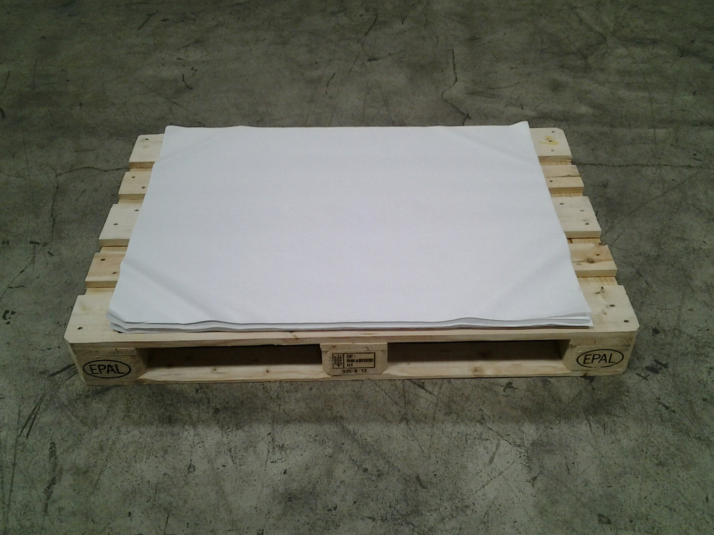 Packseide 750 x 1000 mm weiss