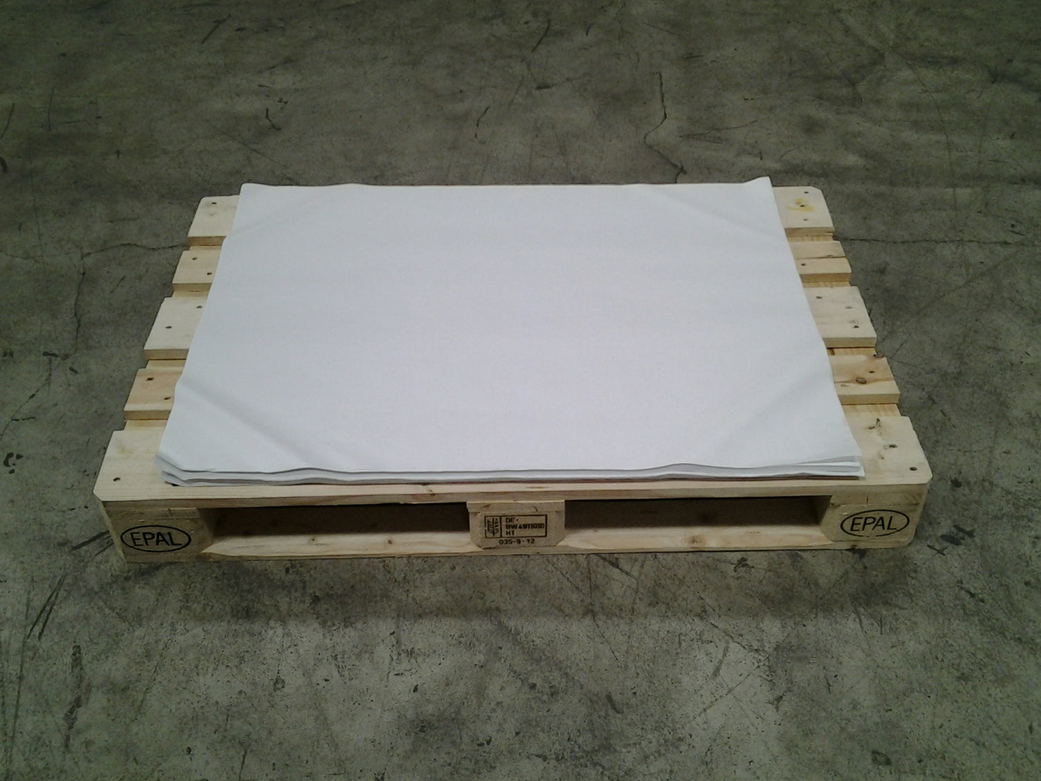 Packseide 750 x 1000 mm weiss