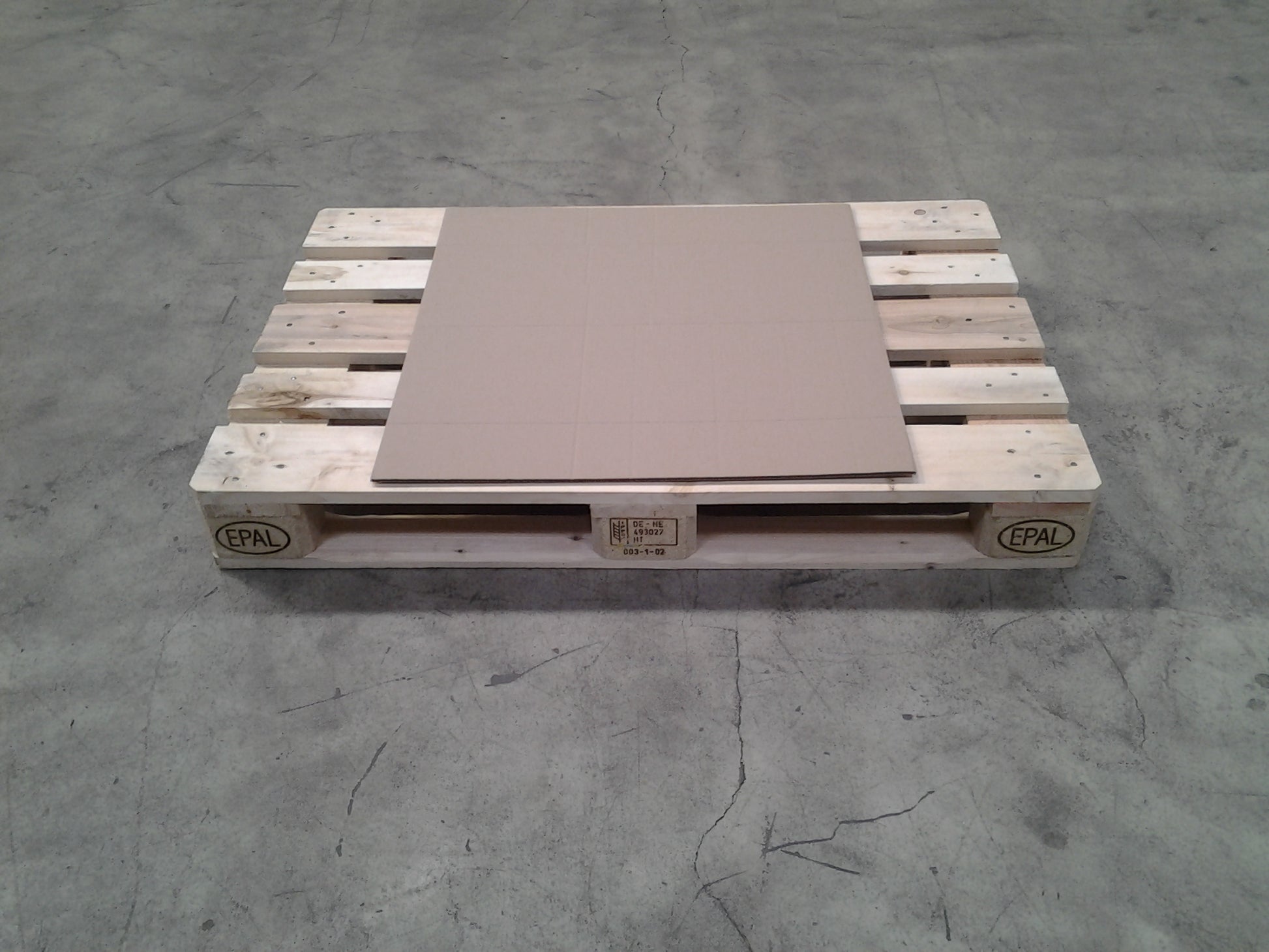 Format 750 x 725 mm W2