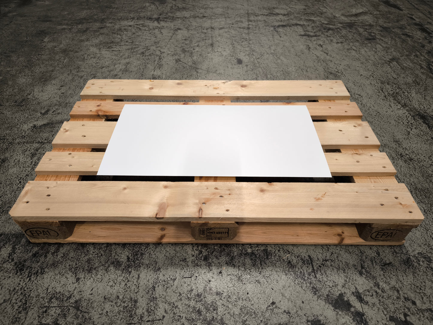 Format 770 x 415 mm Vollpappe