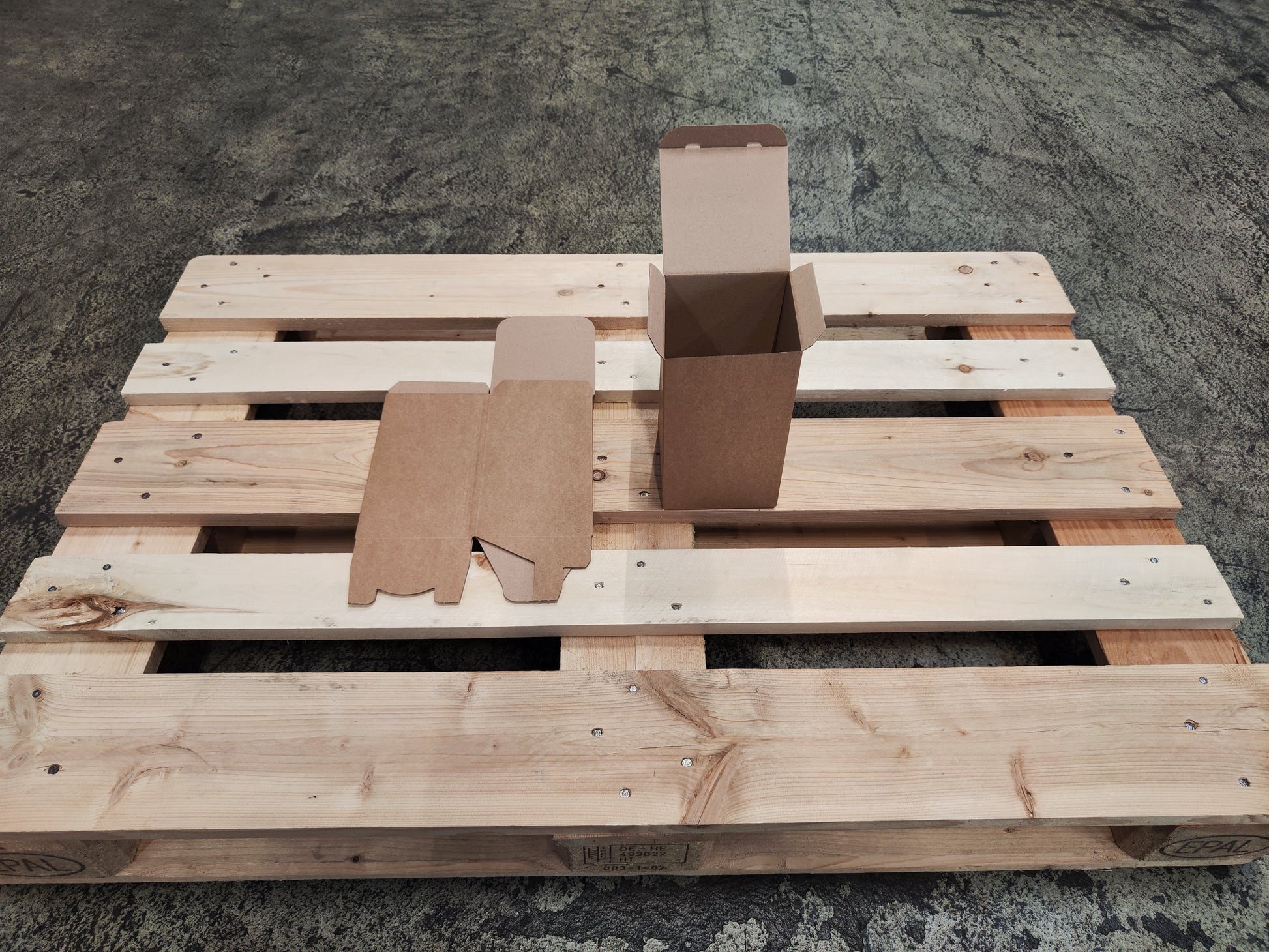 Faltkarton 120 x 120 x 210 mm W1