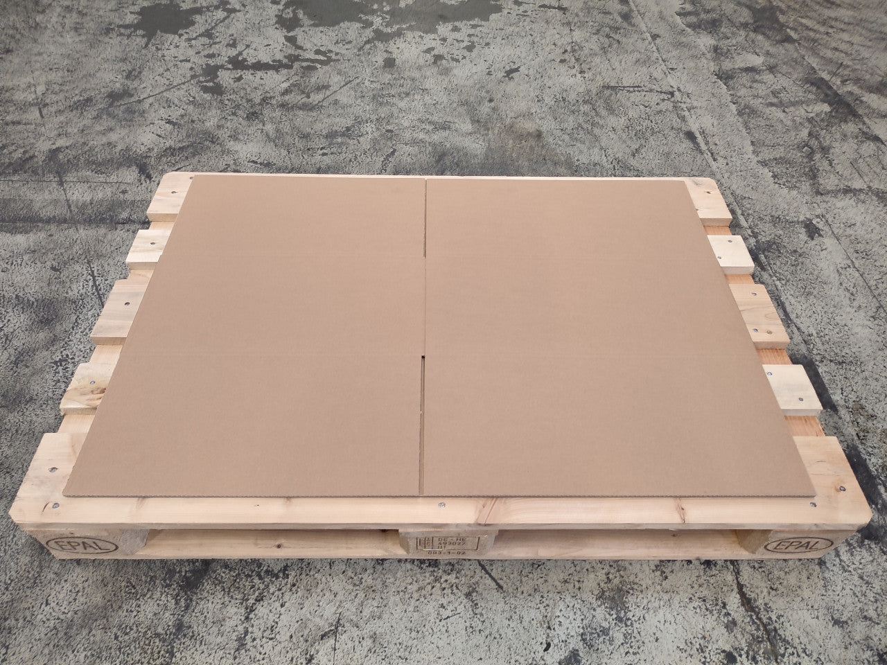 Faltkarton  562 x 492 x 229 mm W2