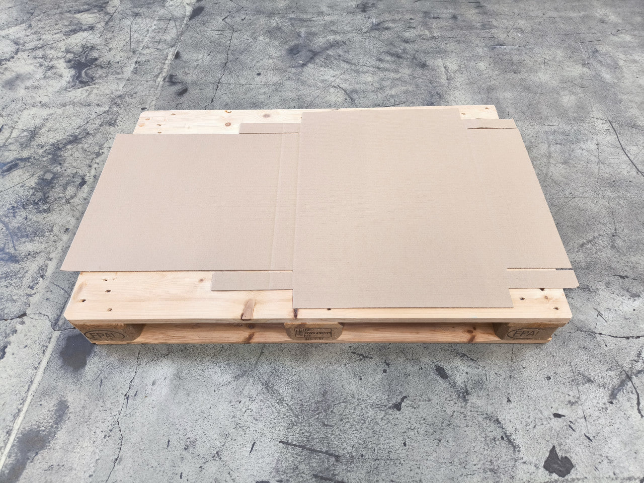 Faltkarton 530 x 525 x 52 mm W2