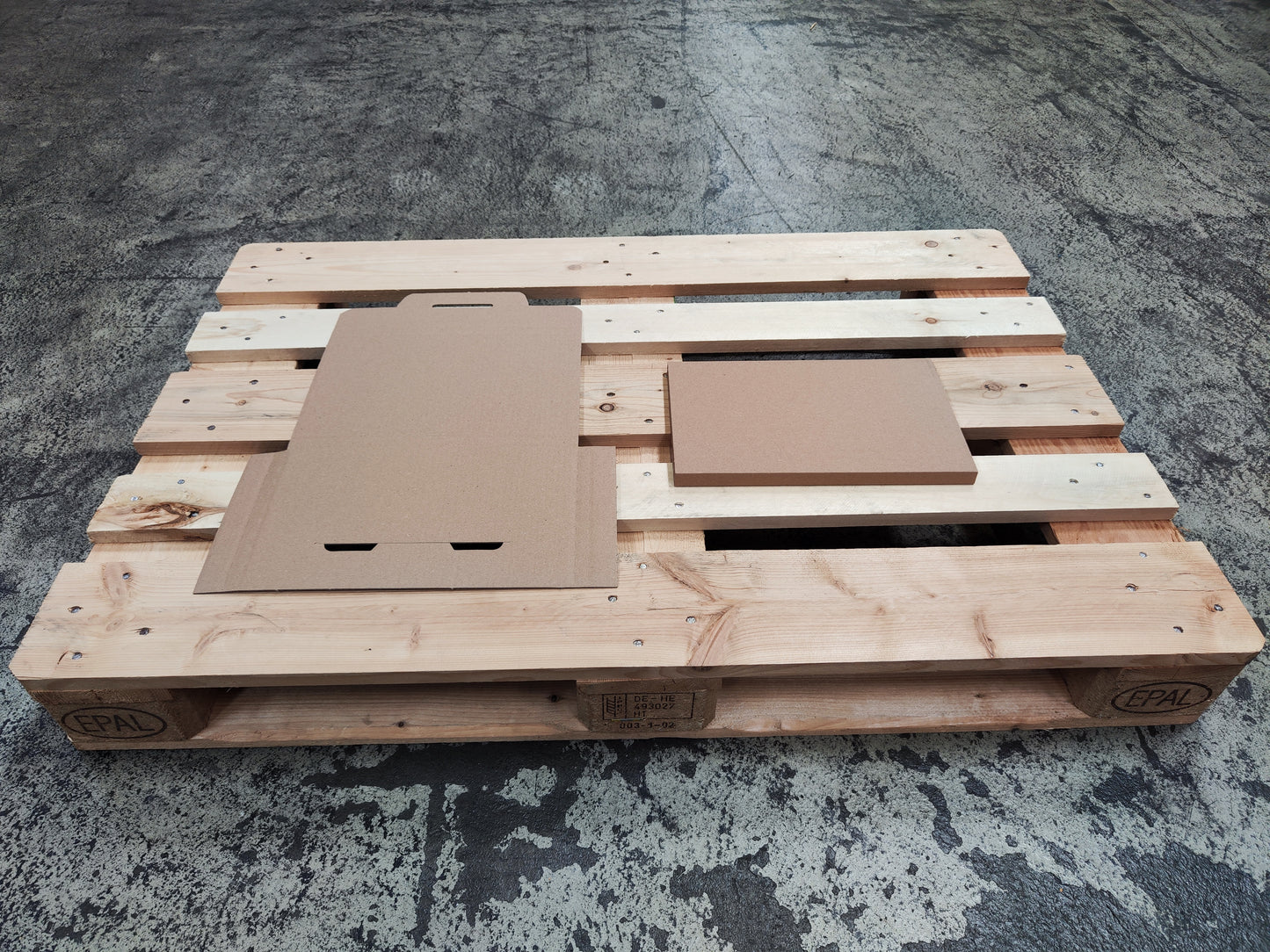 Kalenderverpackung 335 x 205 x 11 mm W1