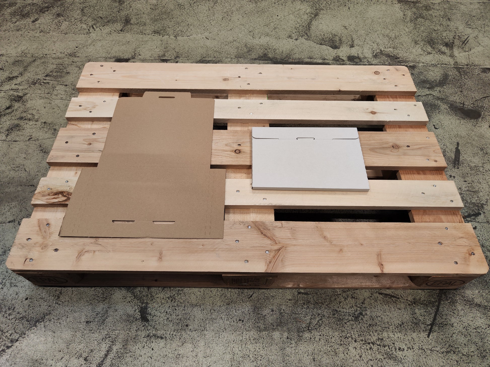 Kalenderverpackung 327 x 222 x 10 mm W1