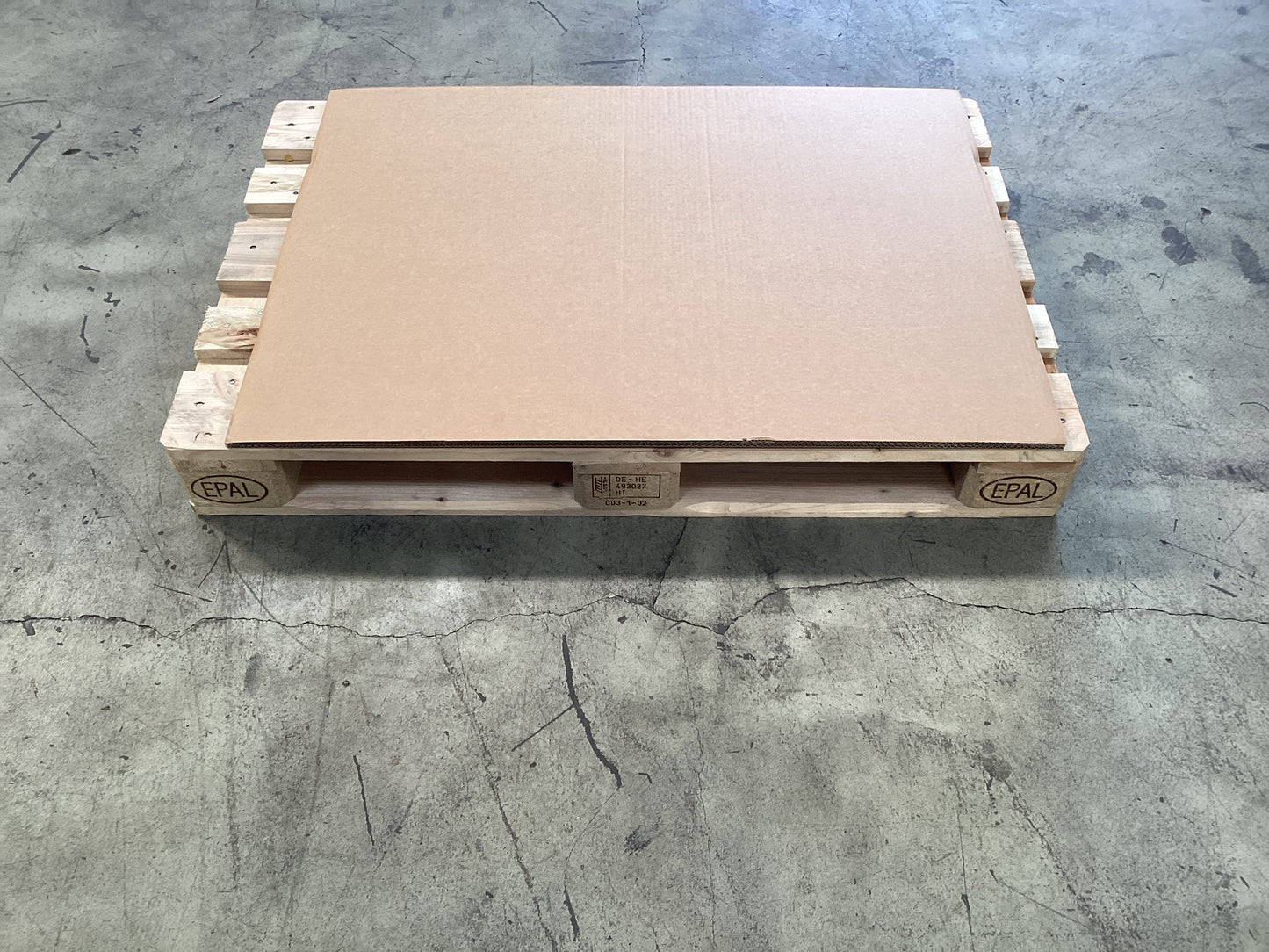 Format 1075 x 805 mm W3